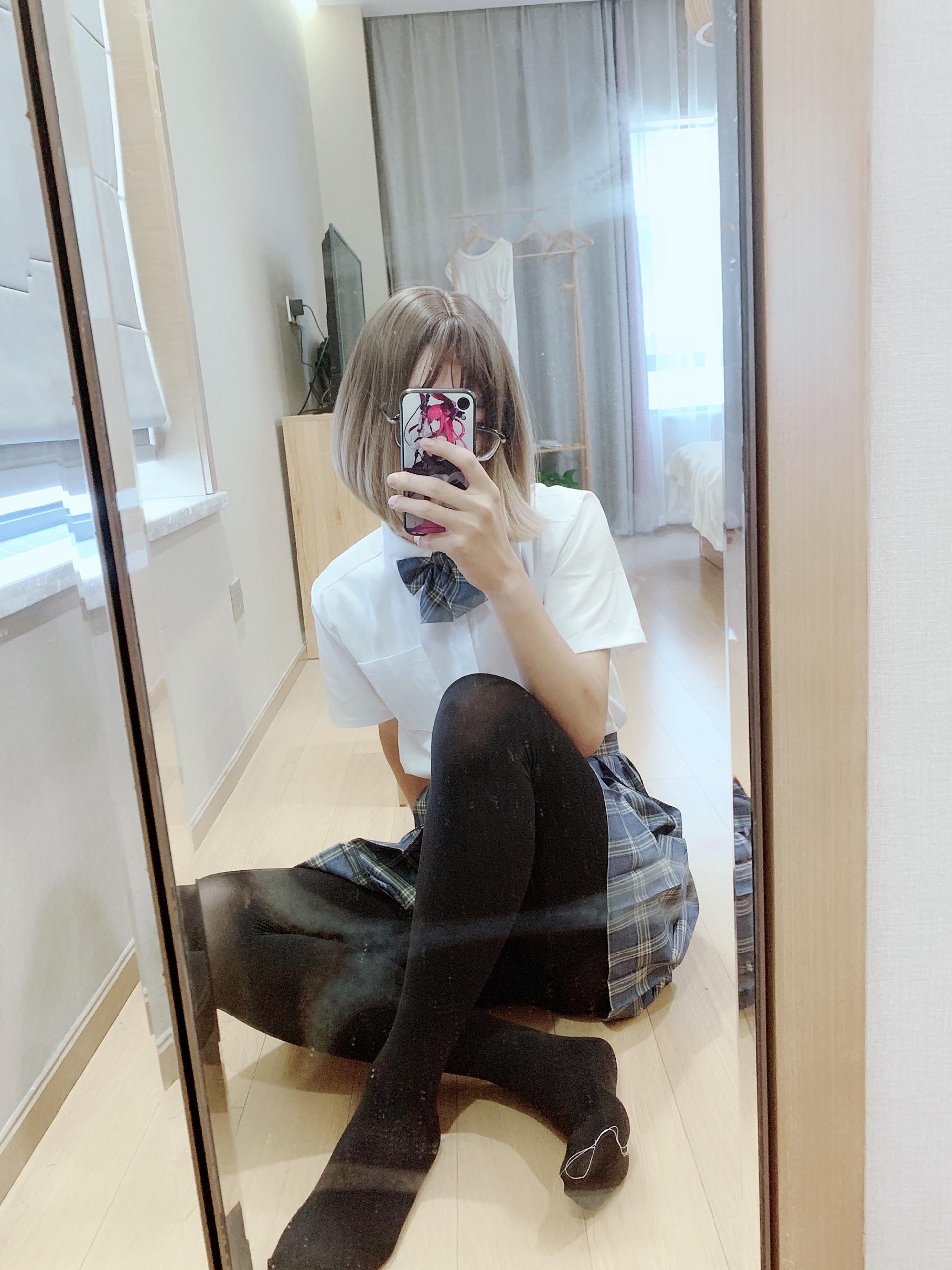 高个壮汉如何女装开启女装大佬伪娘之旅