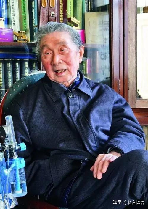 作为三代坦克的总设计师,祝榆生有资格站在褒奖的浪尖.