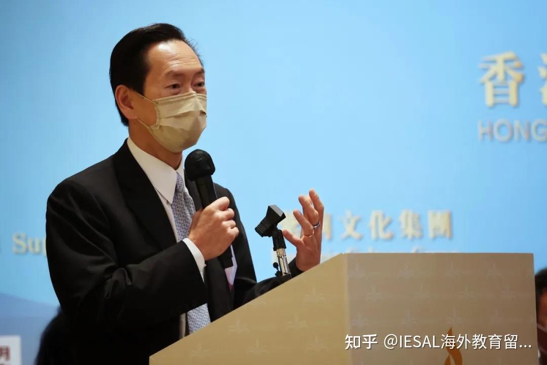 商界出身的陈智思以前曾在受访问时为外资企业发声,认为香港夹在两套