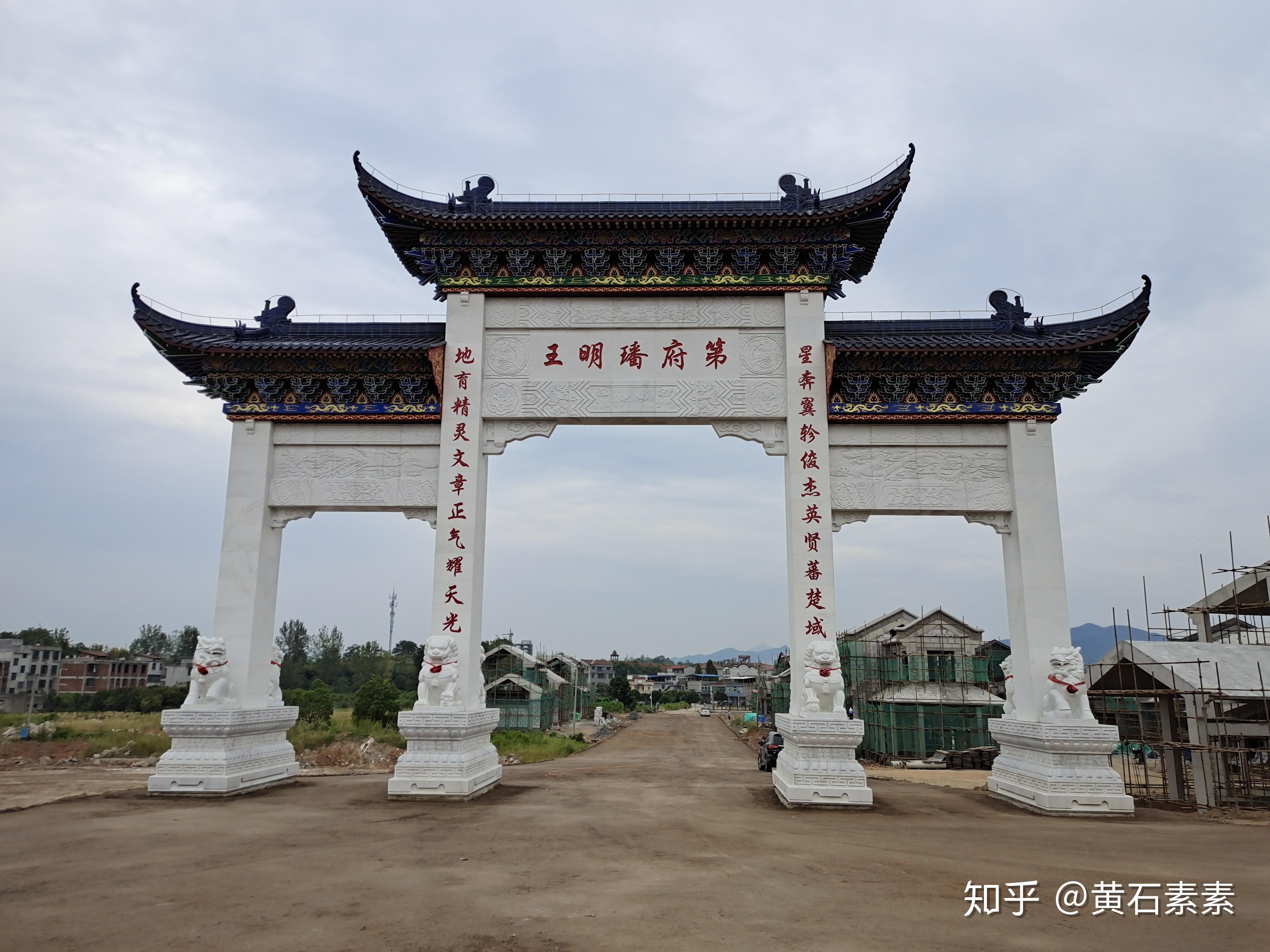 湖北咸宁通山县,街道上的怀旧建筑,其历史可追溯至清代 - 知乎