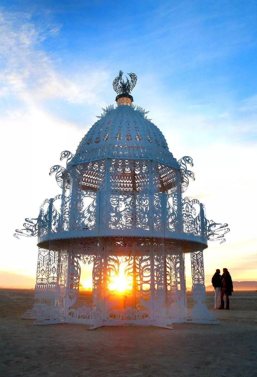 当反主流的火人节走出黑石沙漠