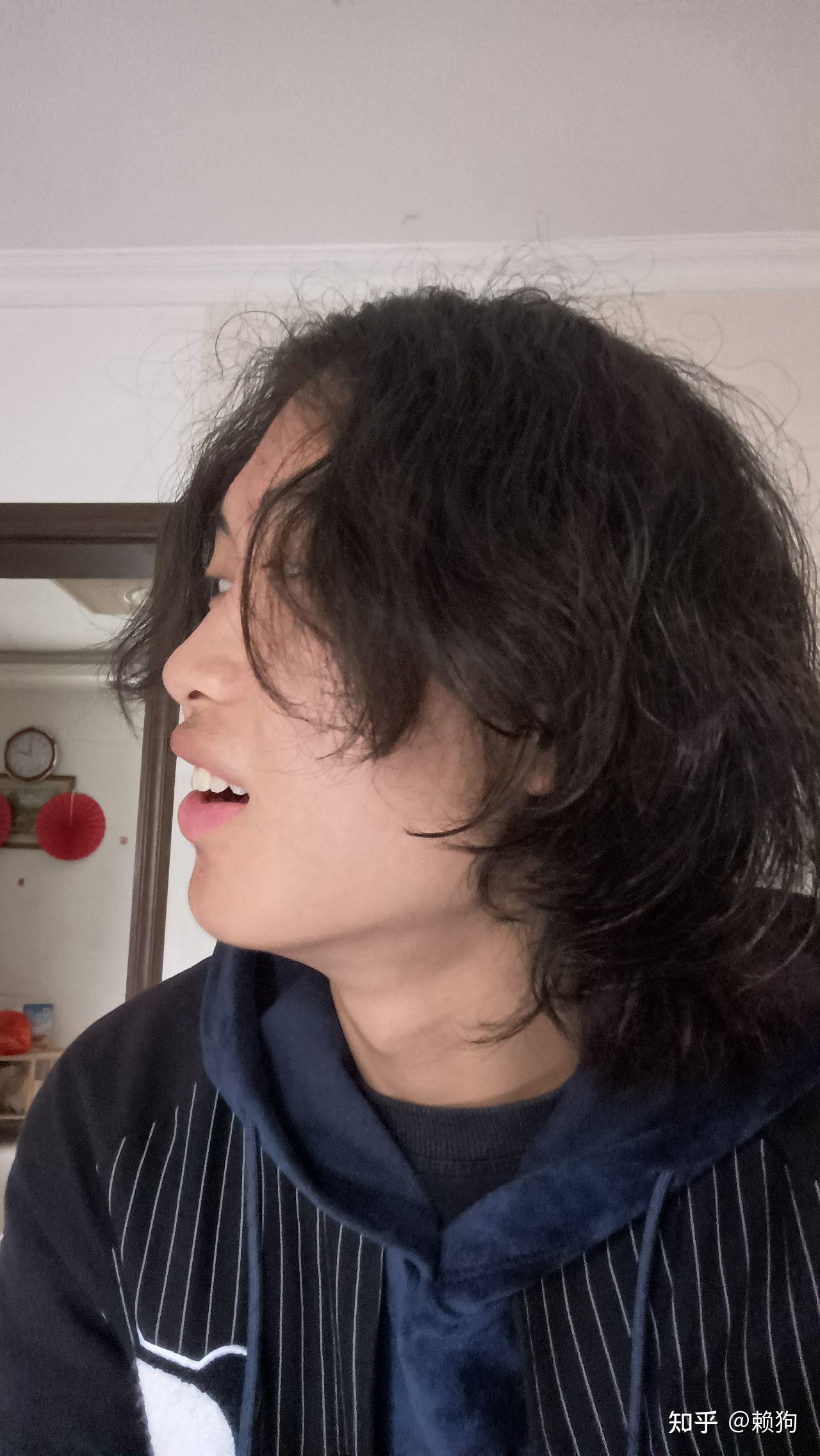 男生微卷毛躁的发质留长发会是什么效果? - 知乎