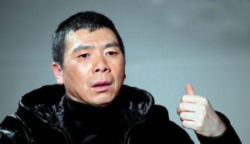 孙海英曾痛批冯小刚装洋蒜,冯小刚微笑回应孙海英同志很可爱