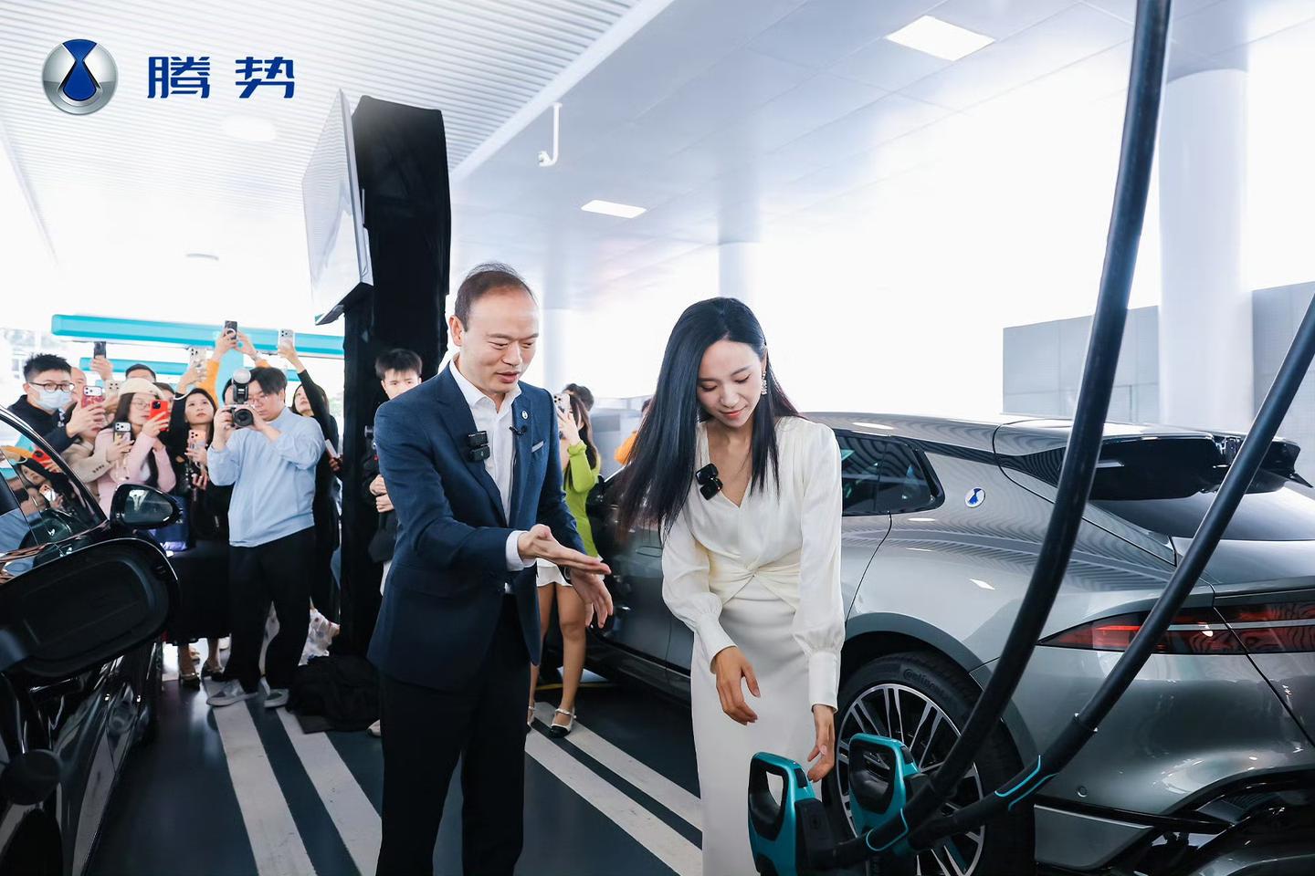 汽车市场要变天!全新腾势Z9GT凭借搭载硬核创新技术终于开启交付
