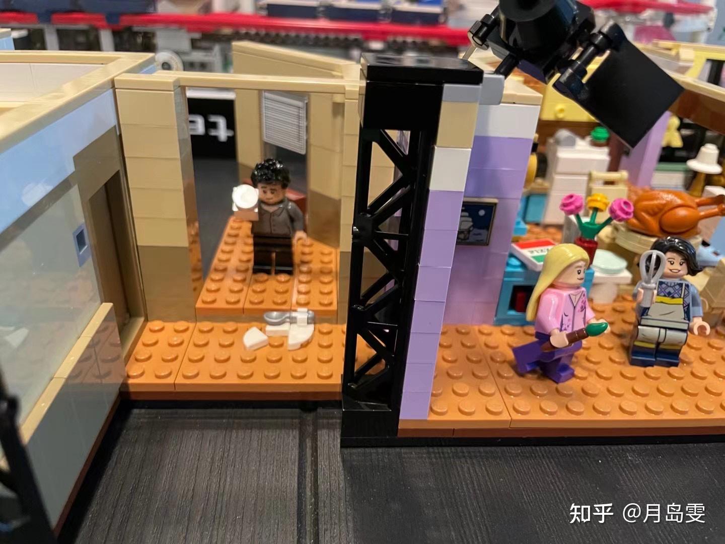 能展示一下你家里的乐高吗legominifigures也可以