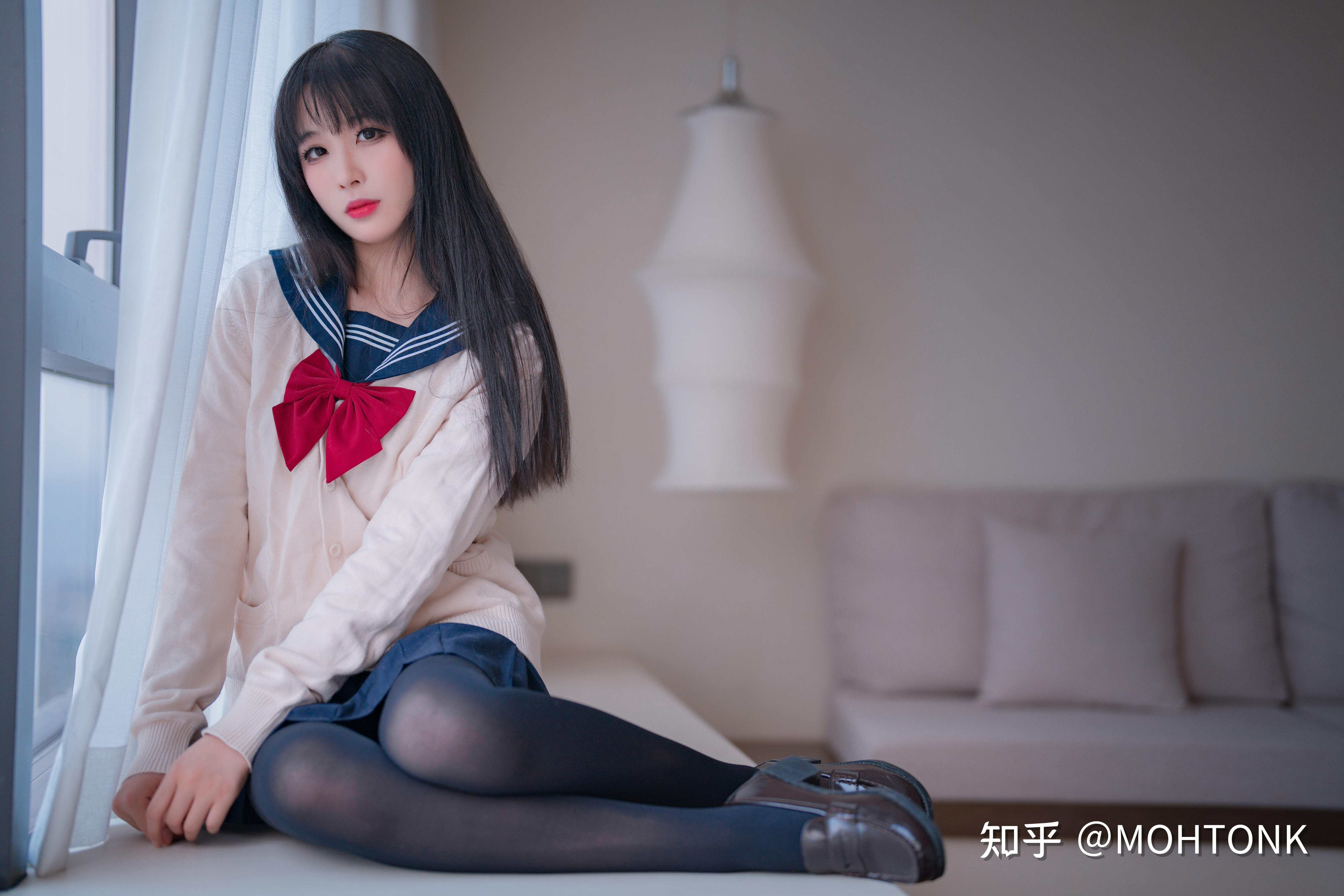 Jk少女美腿壁纸图片