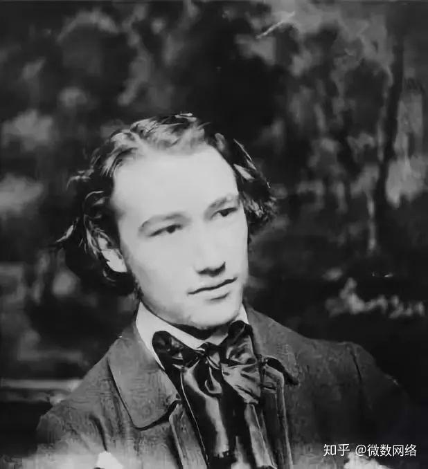 青年纪德中年时期巴尔加斯·略萨"我到底爱不爱安布罗修?