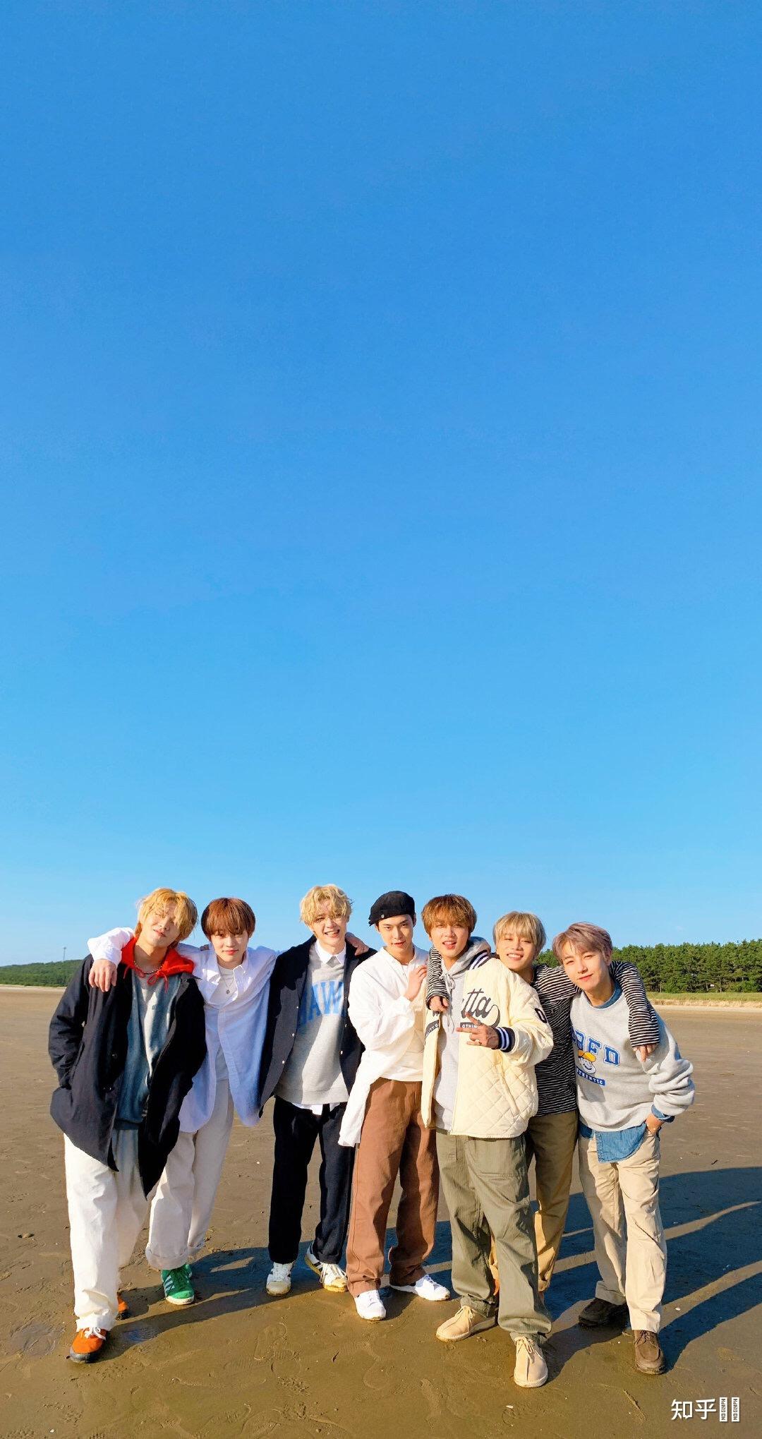 大家有没有nct的合照?