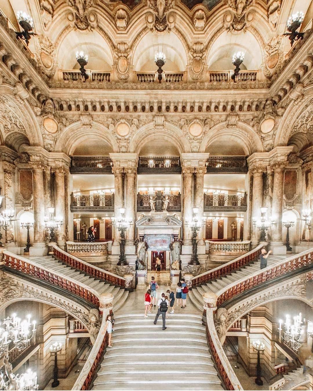 palais garnier(巴黎歌剧院)