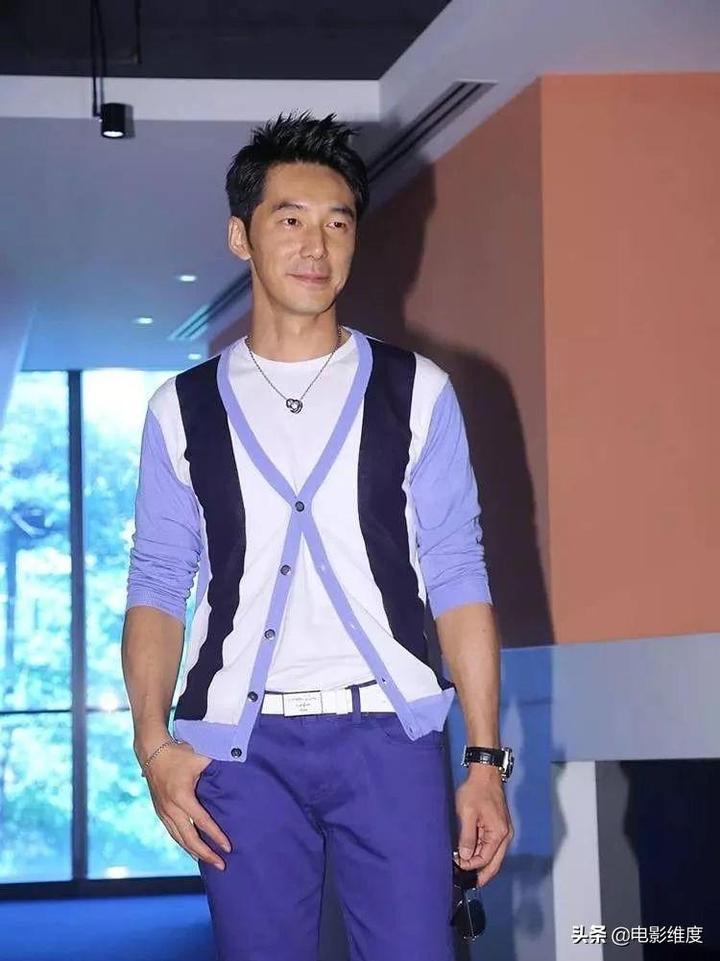 李李仁,1974年1月6日出生于台湾,1997年,发行首张个人专辑《梦里没有