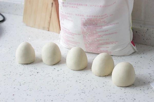 超详细零失败的馒头做法,厨房小白也能轻松做!