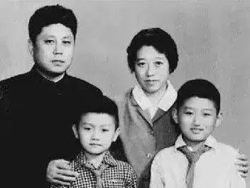 京城“流氓”王朔，女朋友全是小嫩草！我的人生我做主？