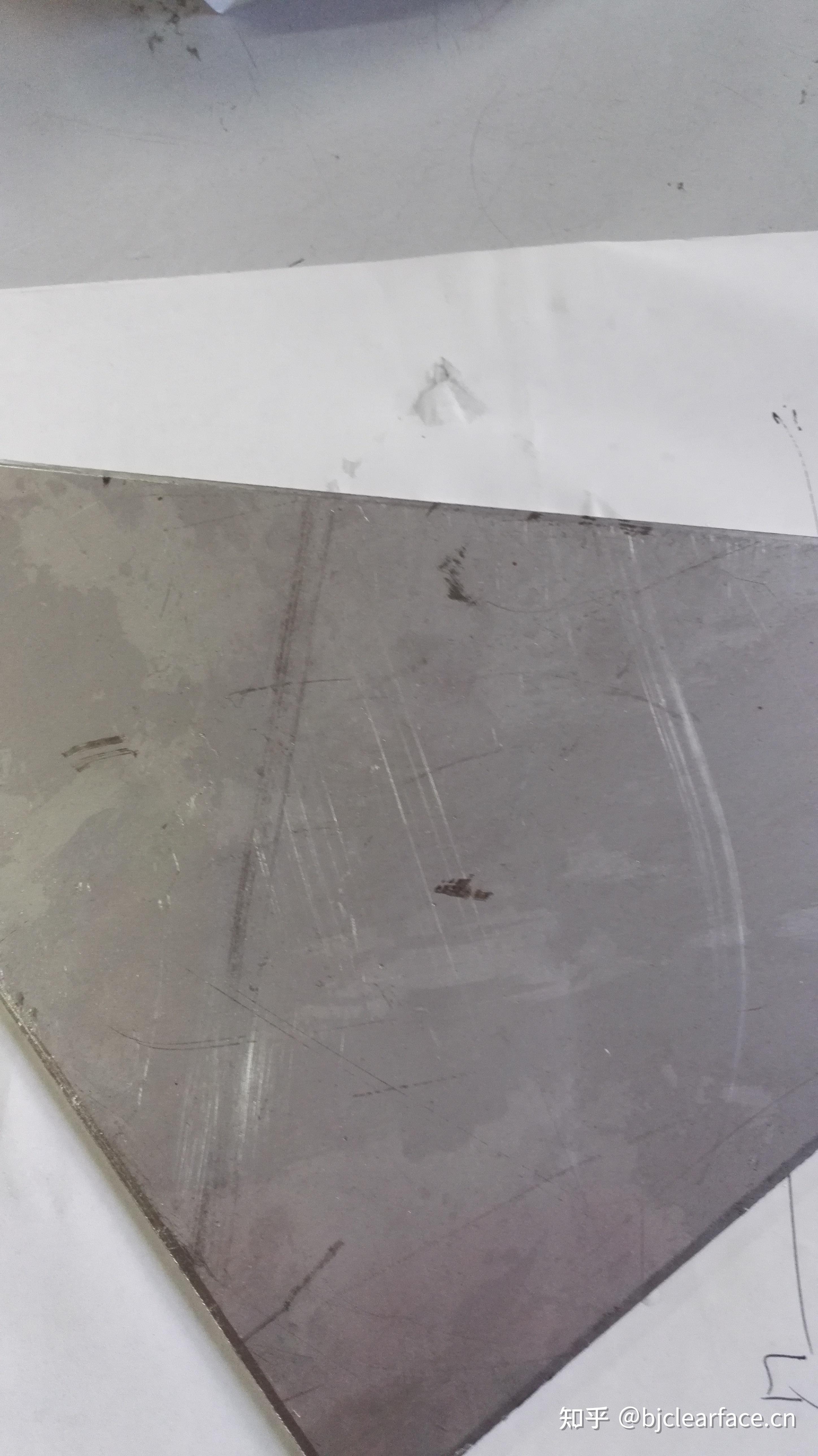 不锈钢锅发黑该怎么清洗?