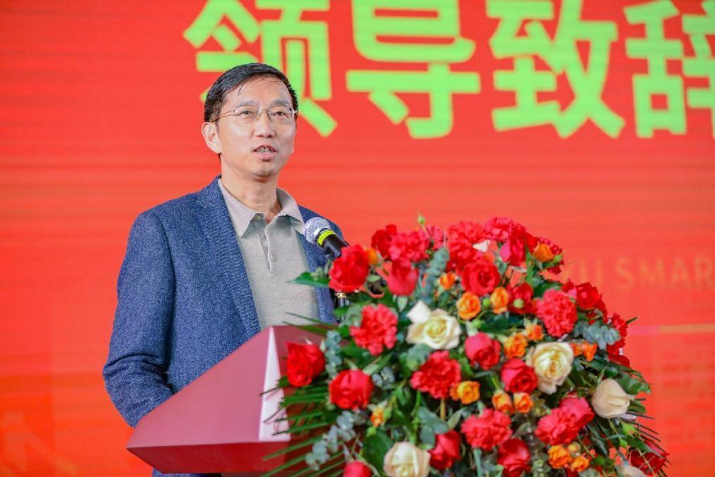 嘉鱼智慧农博城未来对嘉鱼县农副产品行业提质升级的贡献,同时表达出