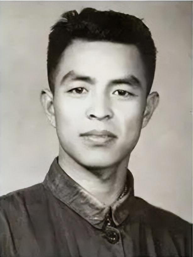 "红塔山烟王"褚时健:71岁被判无期,85岁成哀牢山橙王身价上亿