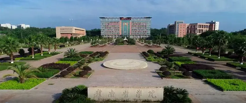 问一下赣南医学院考研612医学技术综合都考哪几门?