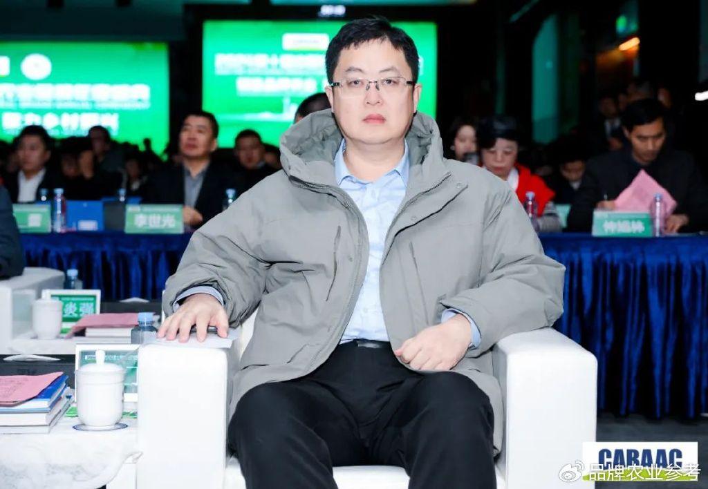铁丁老师受邀出席2024第十届中国农业品牌年度盛典并作主题演讲 - 知乎