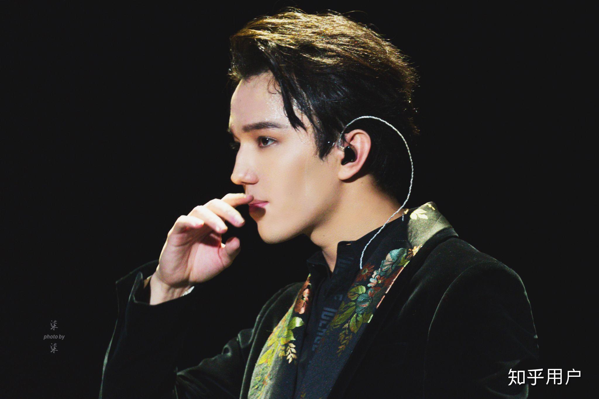 你看过最好看的男生露齿笑的照片是哪张? - 知乎