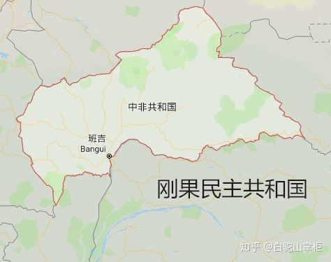 放大图可以看到,恩贾梅纳沿河岸的市区对着喀麦隆的库塞里.