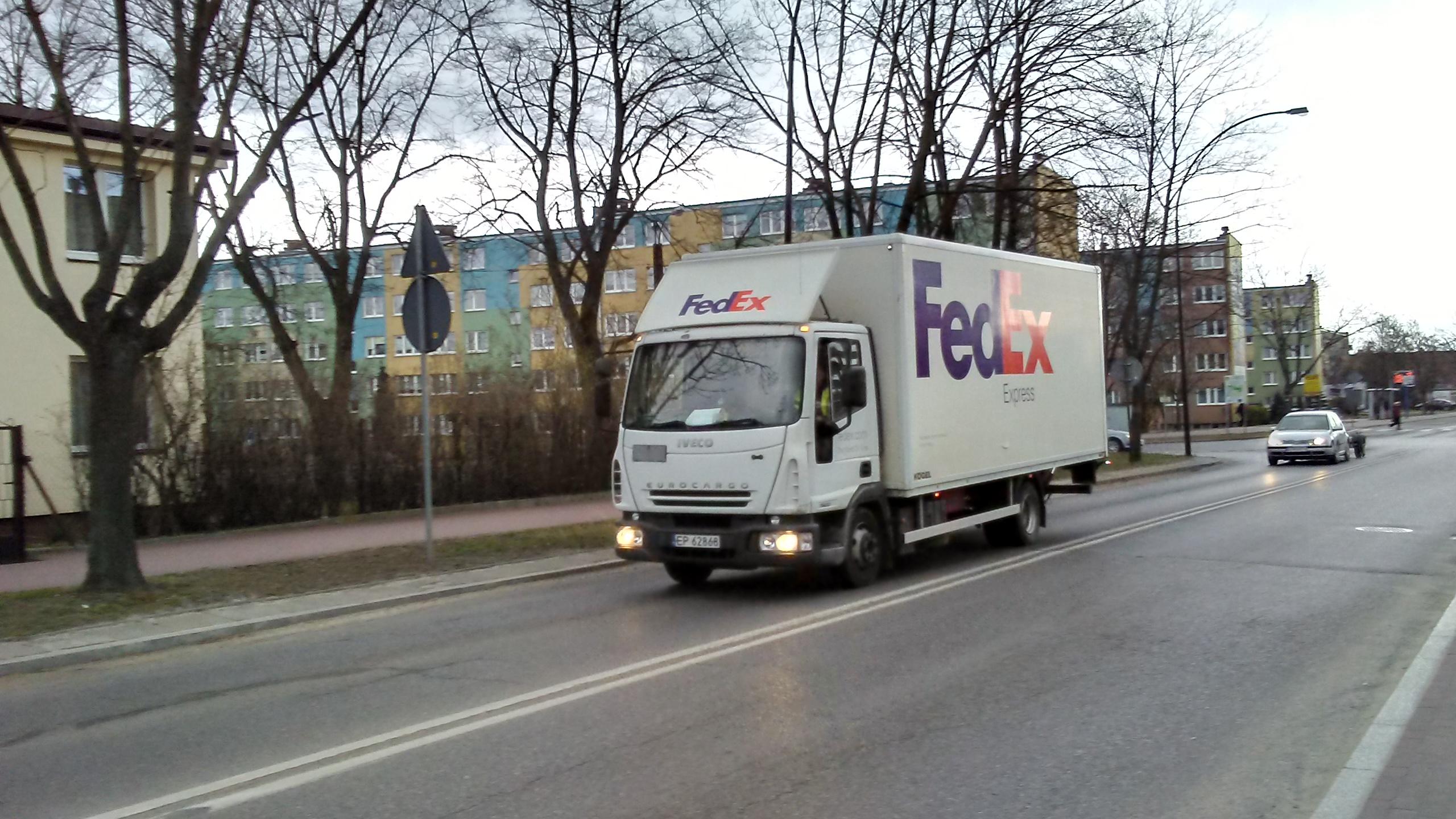 联邦快递 / fedex(第二部分:部门,车队机队,竞争者,识别,公司事务