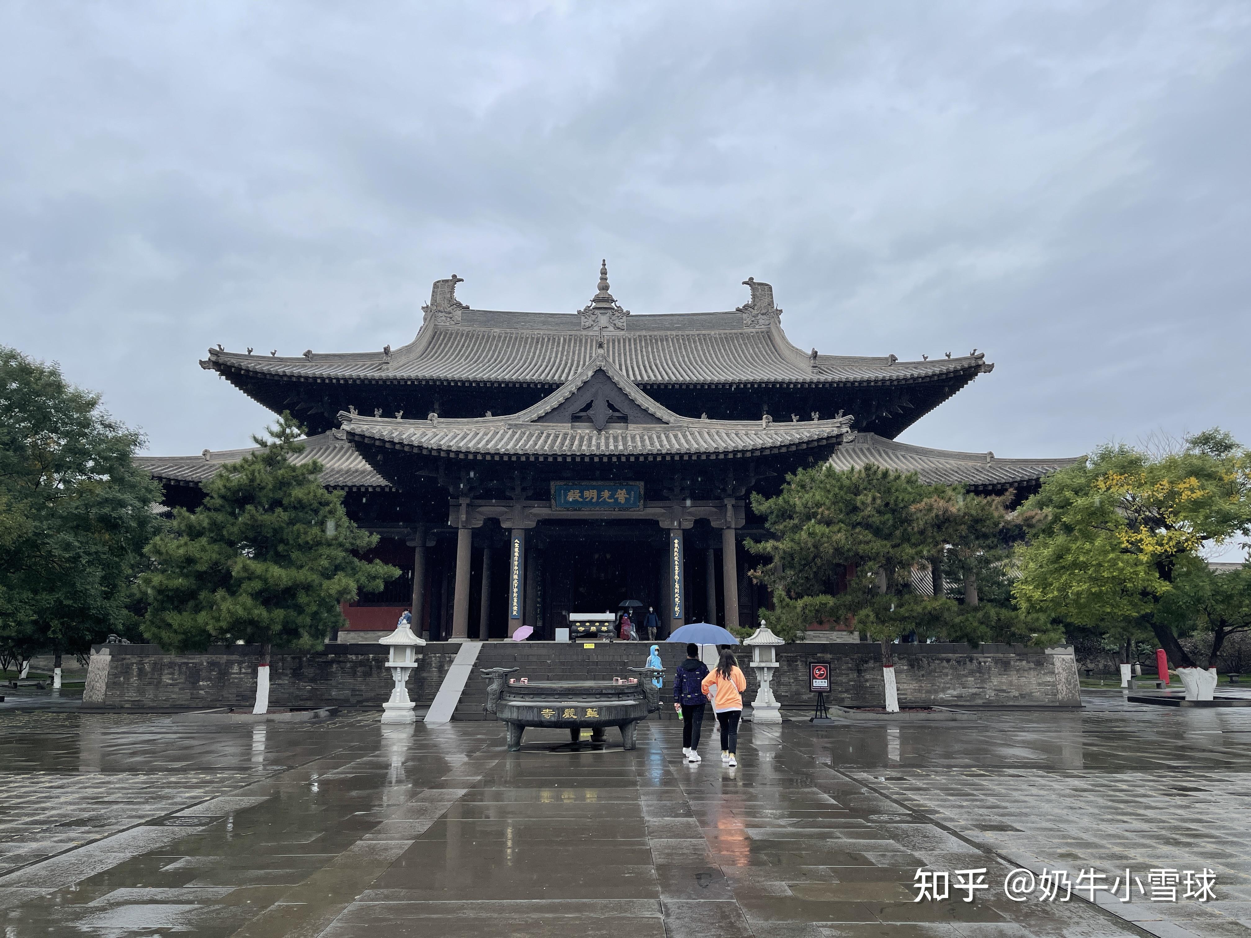 本次地点简介与旅行指南首先介绍千古名寺--华严寺,其次将对其周围