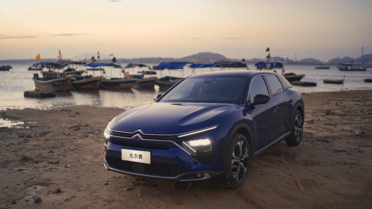 我的凡尔赛时刻2021凡尔赛c5x收获点赞无数斩获数十项行业年度大奖