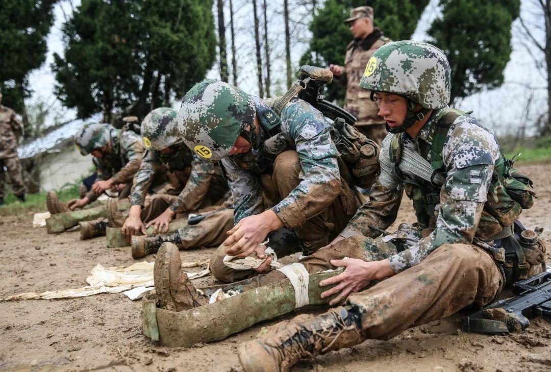 掩體構築除了臥姿掩體增設了跪姿掩體考核隨機設置染毒(沾染)地段檢驗