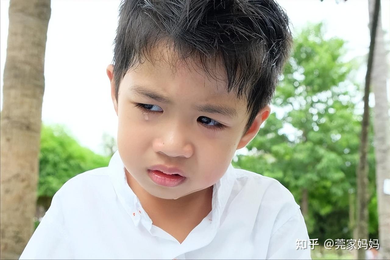 可怕的2岁不分种族和国籍，是所有孩子的“通病”，通用4招来应对- 知乎
