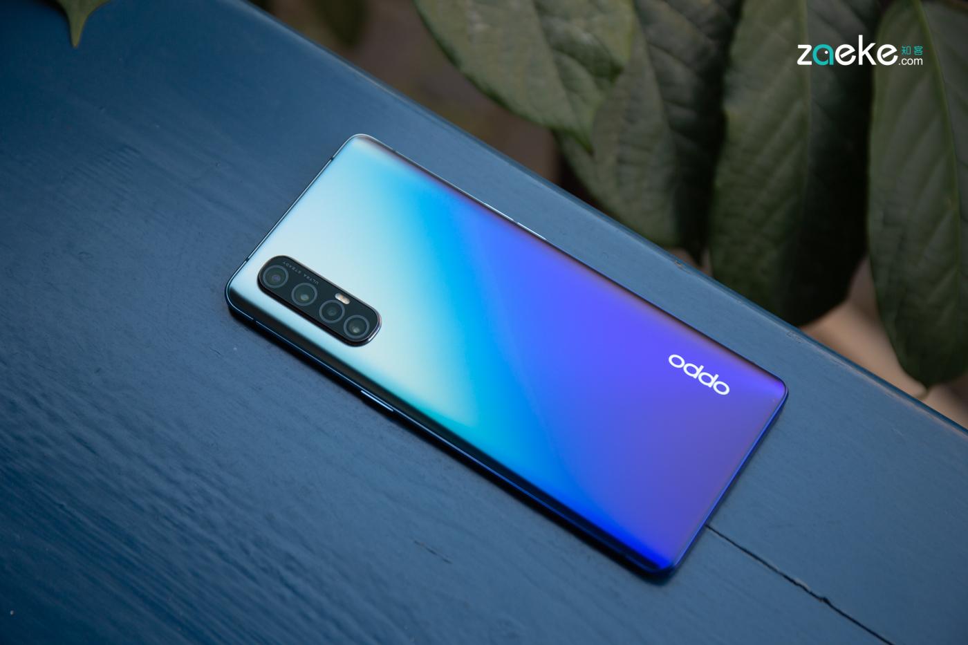 opporeno3pro图赏手心的极致轻薄双曲面与高集成的巧妙融合