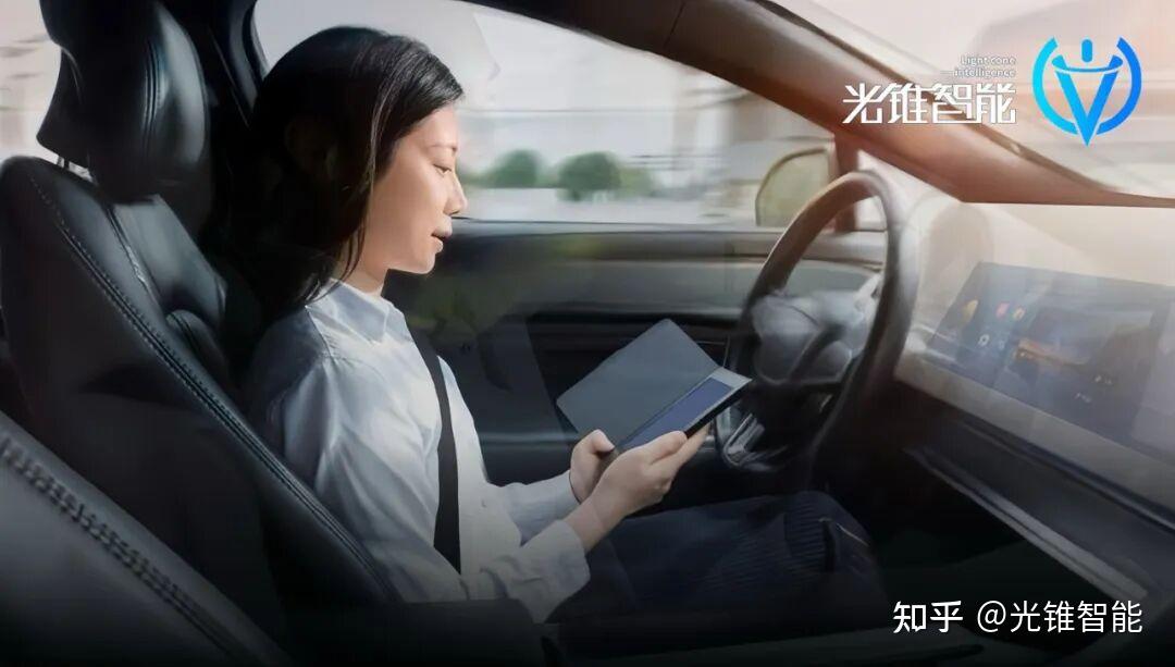 Momenta、华为“双强”杀出,中国智驾成为全球汽车“主理人”