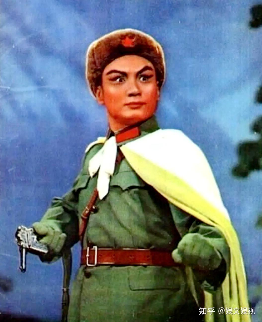 童祥苓罕见露面与夫人同为87岁晒最新清唱嗓音依然中气十足