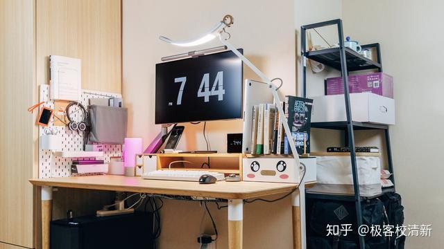 入门级NAS,群晖好还是威联通好?是不是4盘起步?说是2盘终究逃不过升级?预算有限,求推荐!?插图1 入门级NAS,群晖好还是威联通好?是不是4盘起步?说是2盘终究逃不过升级?预算有限,求推荐!?插图1