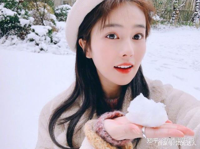 从网红模特到实力演员,部部皆是大女主,27岁的白鹿凭什么"豪横"?-白鹿爆火