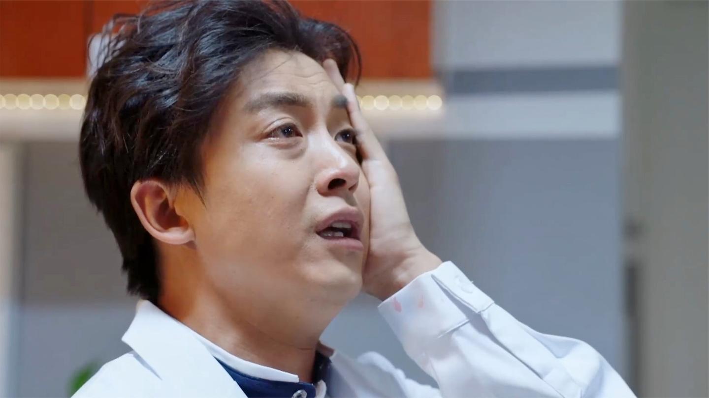 妻管严搞笑场面女朋友实在太强势一巴掌将李佳航打进民政局