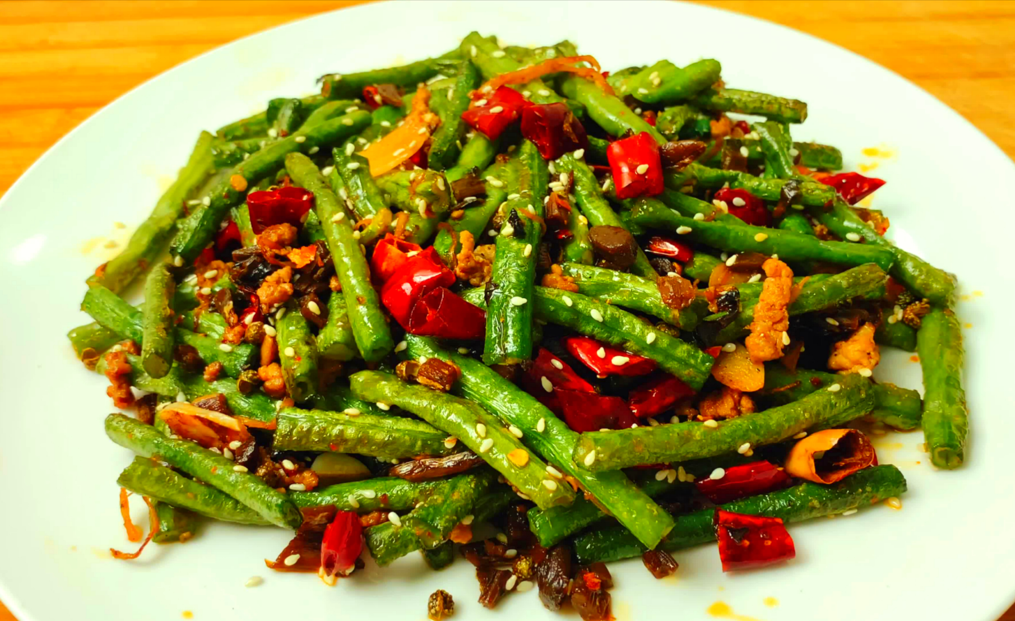 大厨分享鱼香茄子煲家常做法不用油炸天冷非常适合老人孩子吃