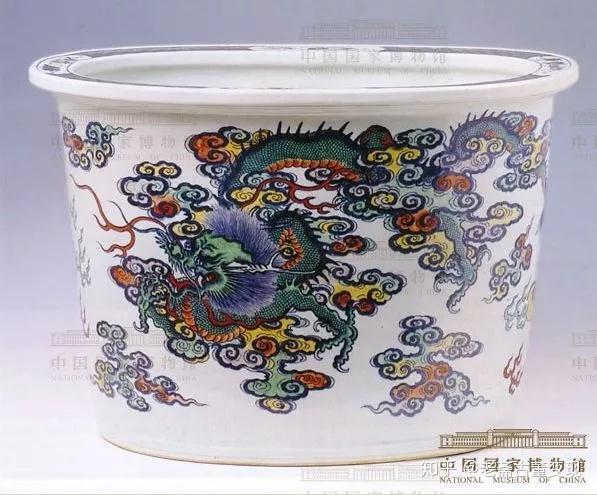 美极了：博物馆的“龙纹”瓷器- 知乎