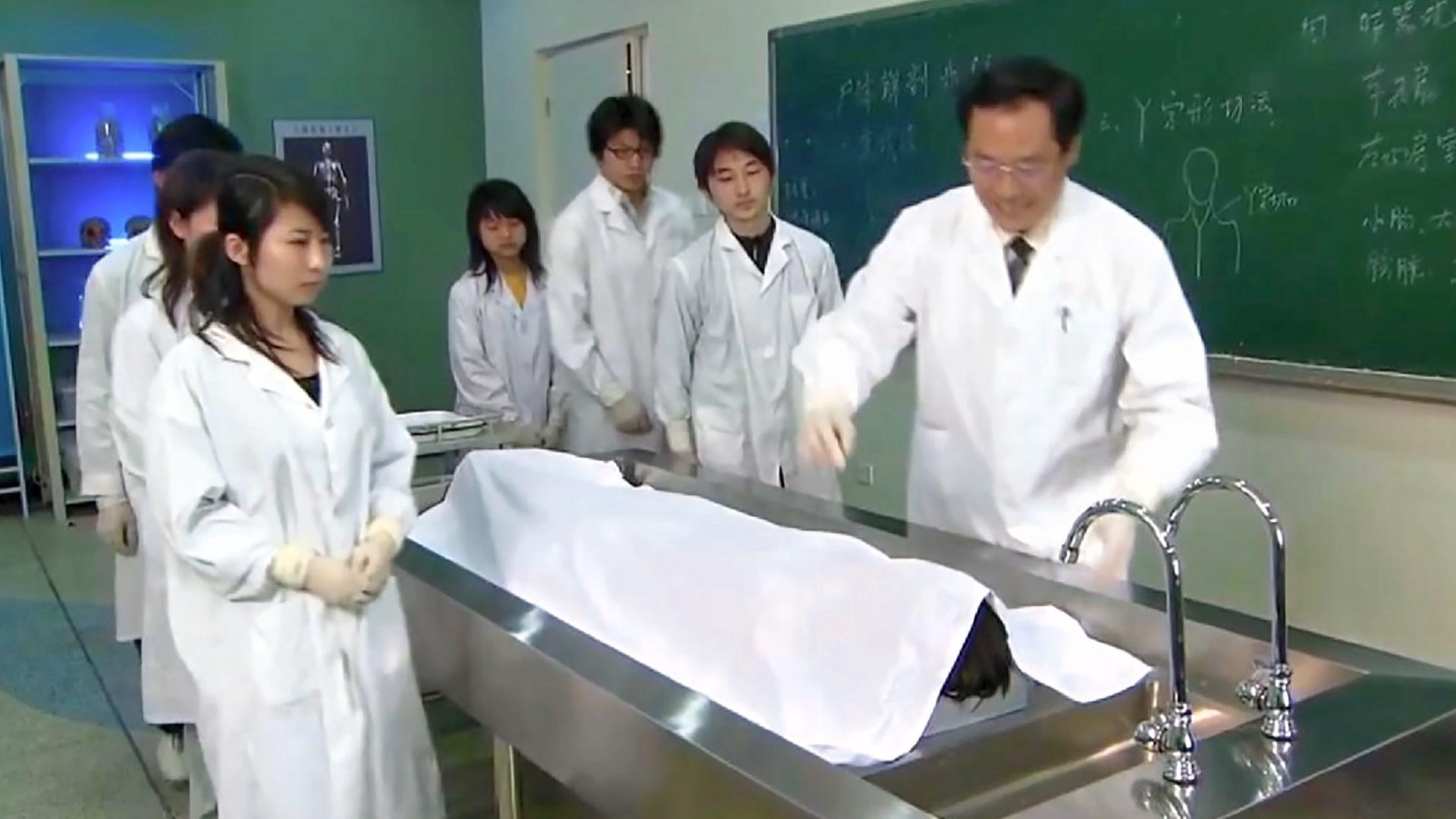 12 小时前 · 41 次播放尸检尸体法医法医学医生意外死亡相关推荐