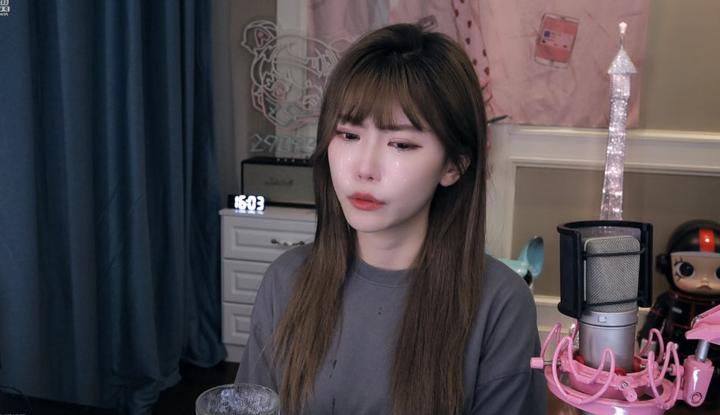 恋情见光死周淑怡直播道歉我现在是单身骆歆深夜emo