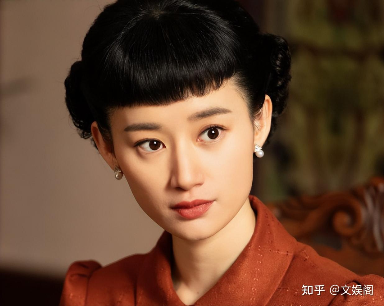 她是一位上海女孩,参演过的作品有《真情告白》,《错爱一生》,《步步