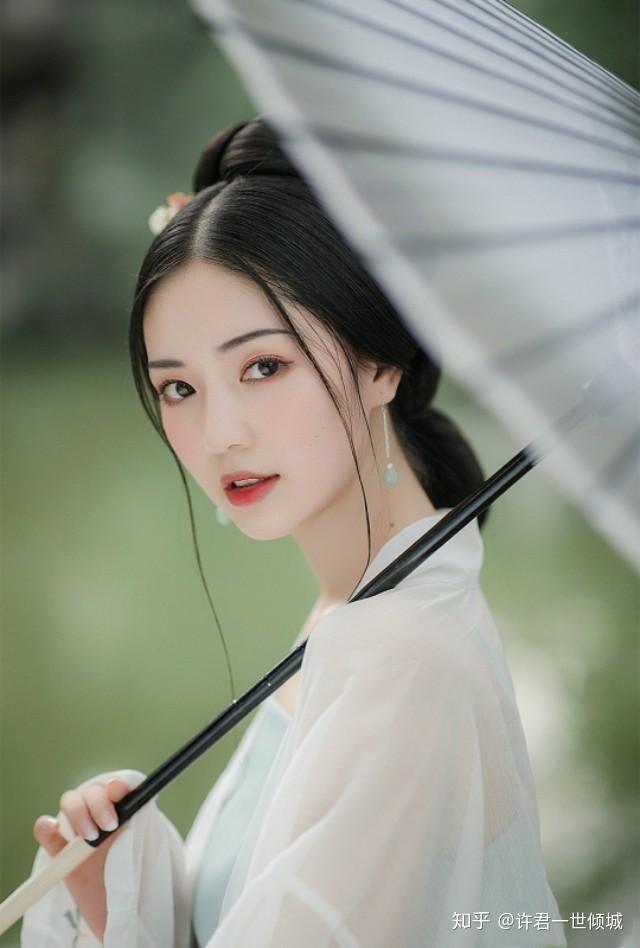有哪些好看的古风小姐姐的真人头像也可以真人头像图不少于10张
