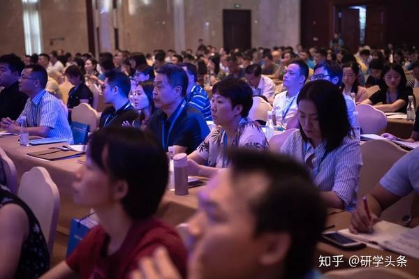 河北旅游联盟年会_包装公司年会企业年会表彰暨客户答谢会主持词_年会旅游