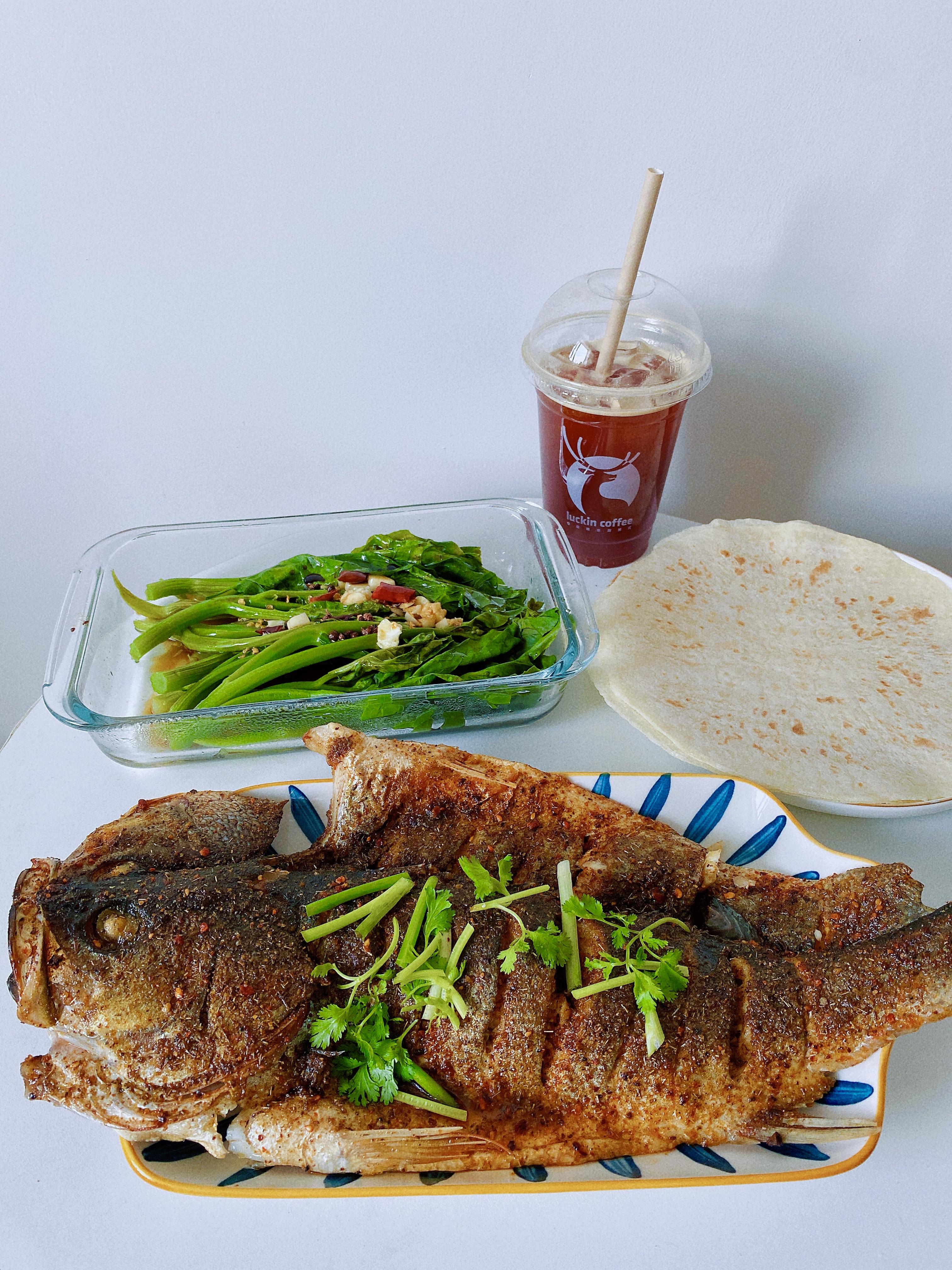 蒸烤箱美食食谱 | 法式香烤海鲈鱼—— 来自大海的炙热风味 - 知乎