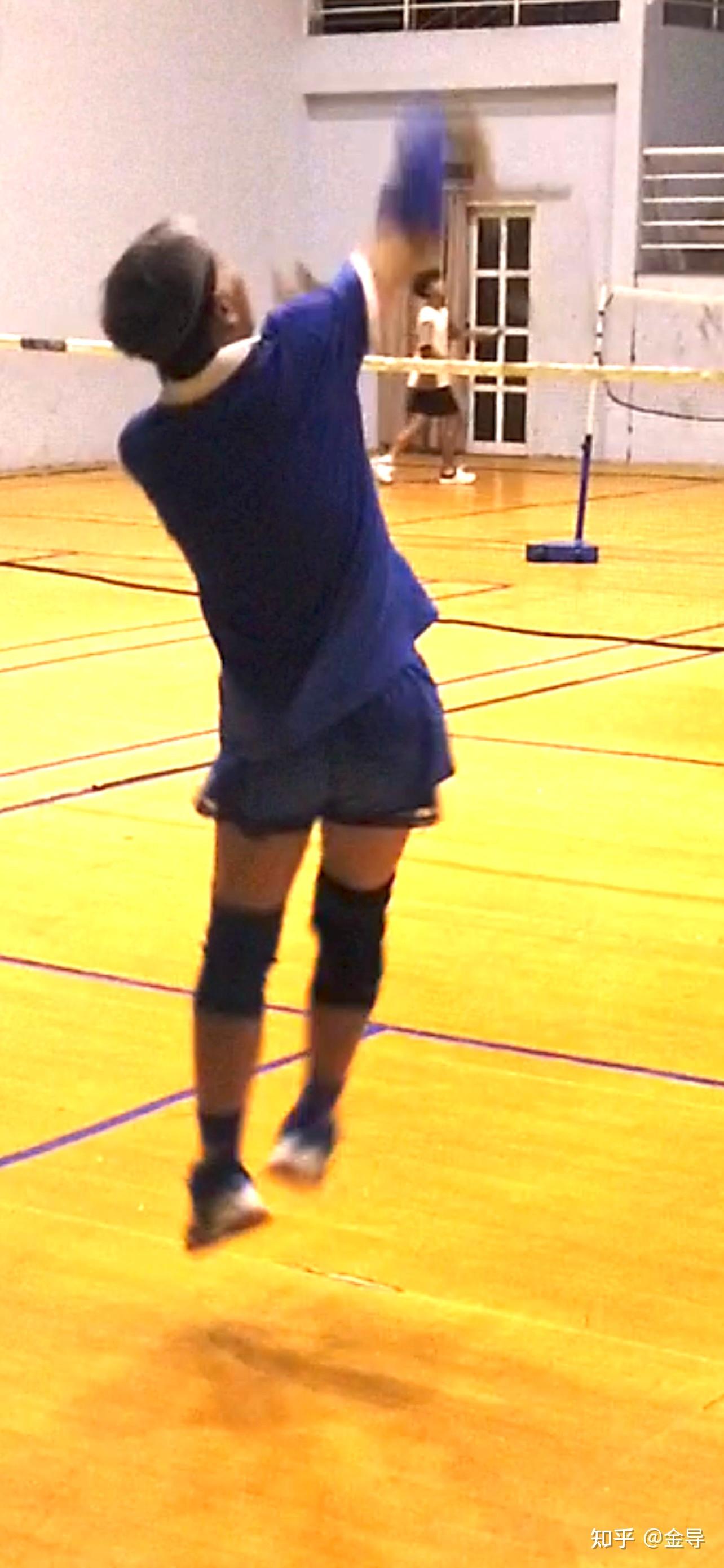 羽毛球如何打好劈吊