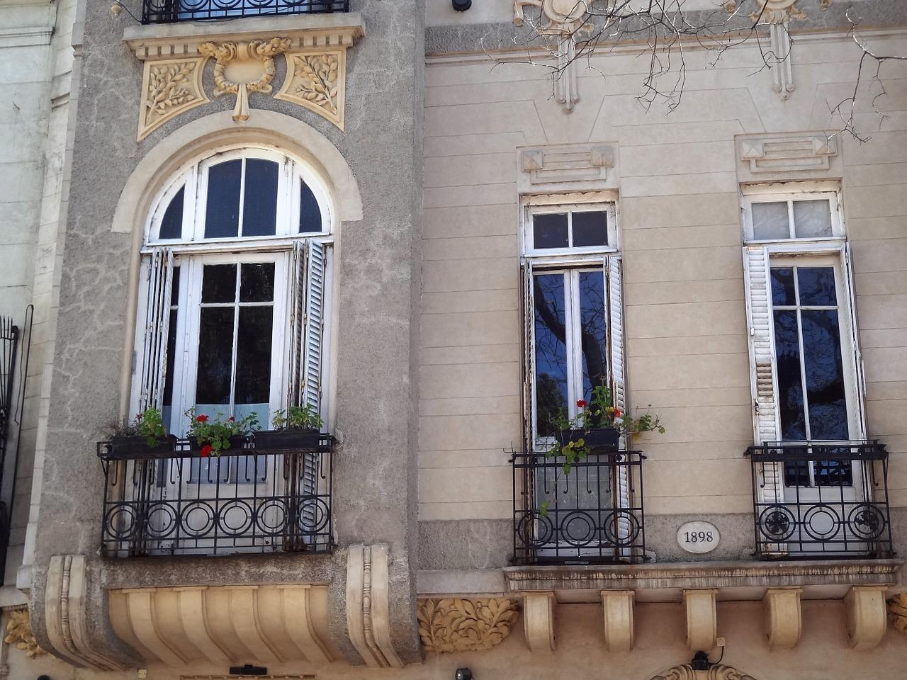 奶茶店门宽多少