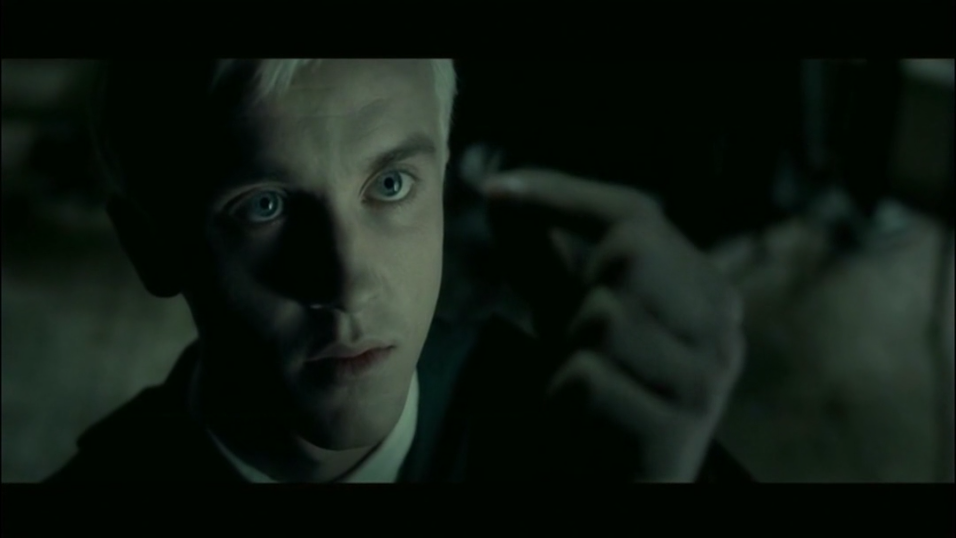 求类似于这样的德拉科马尔福美图貌似这是在套图里的要高清一点的