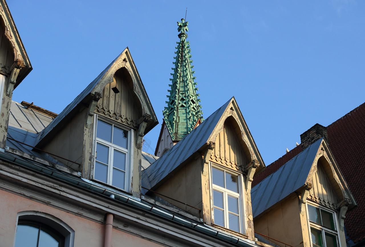 尖顶房如何打混凝土