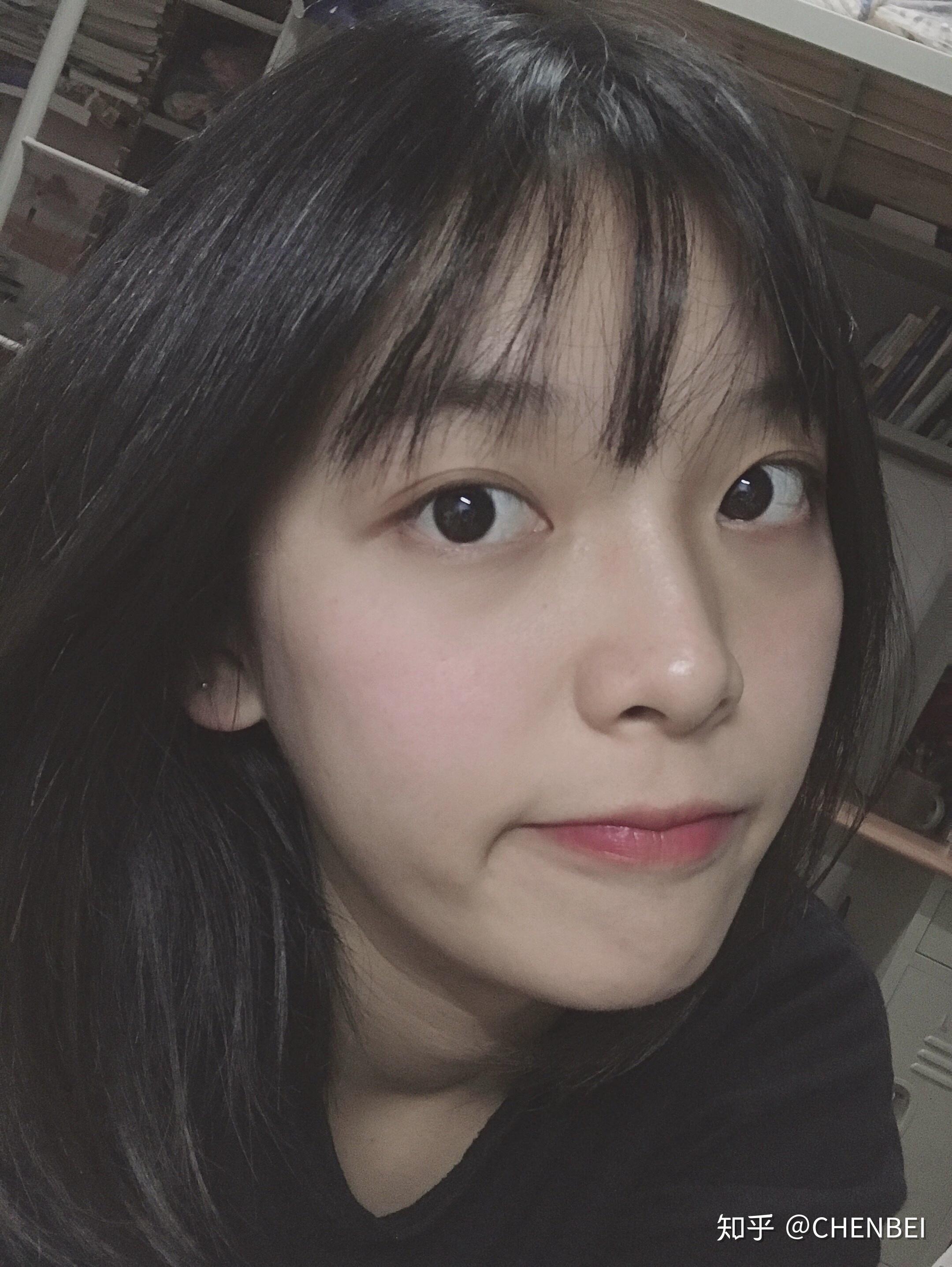 高中时素颜就好看的女生长大化妆后岂不是逆天吗