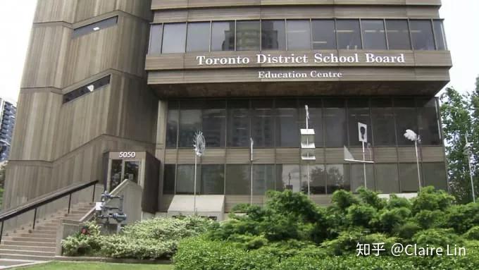 临近名校多大和约克大学★ 交通便利:北京直飞多伦多帕尔森机场12h40m