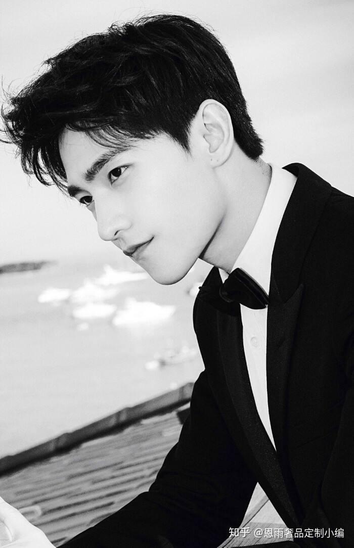 西装油腻花美男内地偶像艺人杨洋