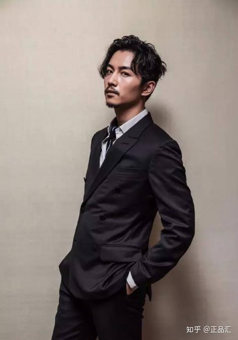 留胡子最帅的十位男明星能和胡歌争夺第一的只有他